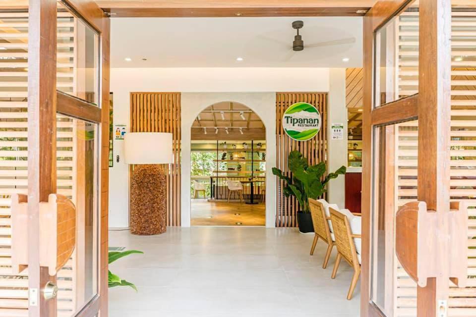 Bali Village Hotel Tagaytay City Buitenkant foto